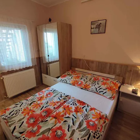 In - Balaton 45812 アパート